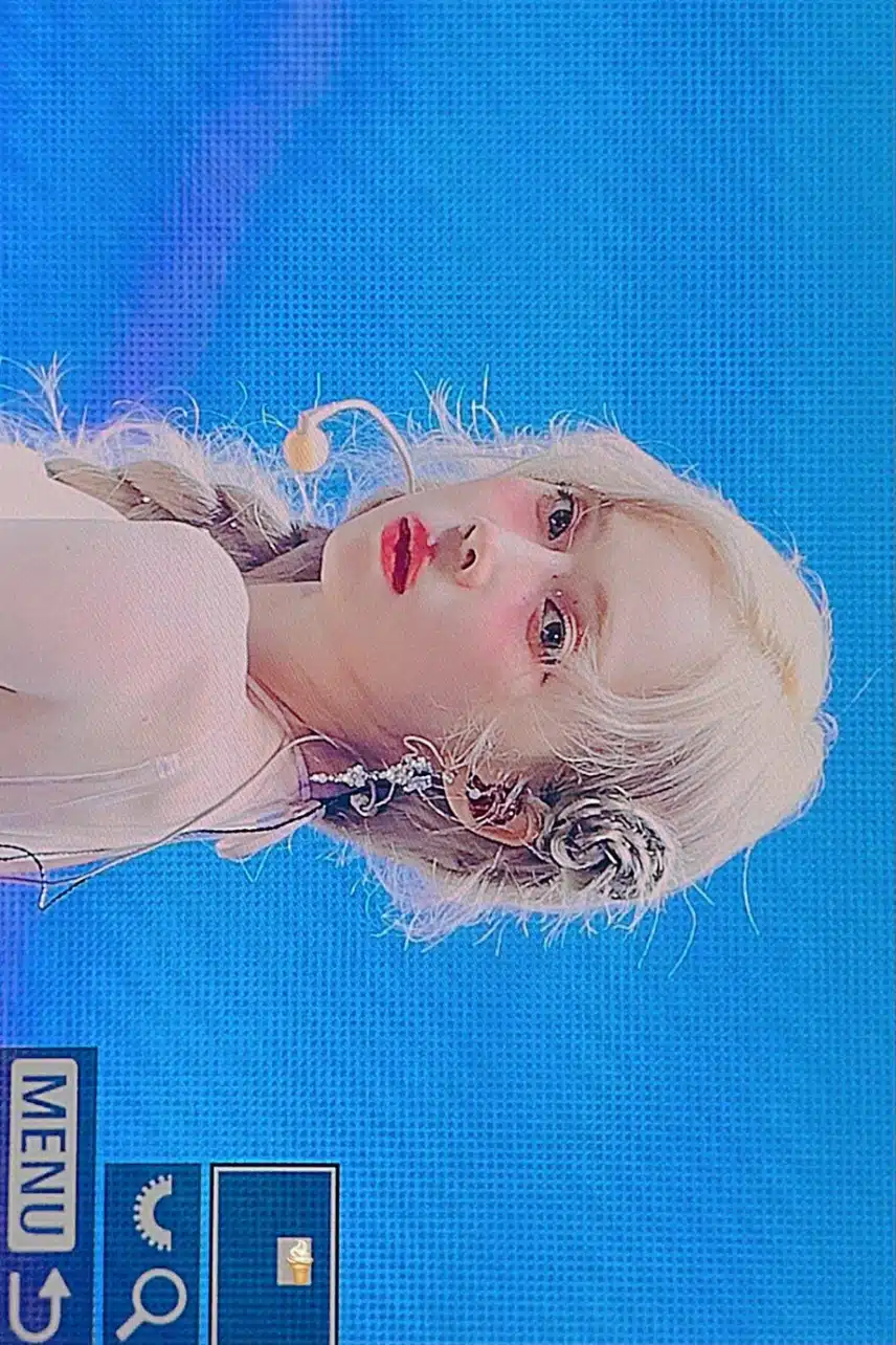 윈터가 인스타에 올린 오사카 콘서트 프리뷰