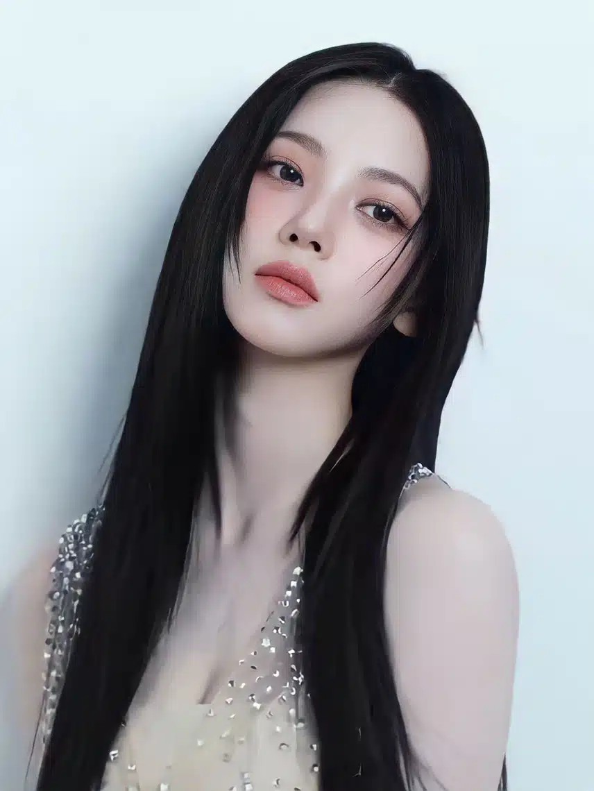 카리나 이 화보 분위기 진심 좋네요