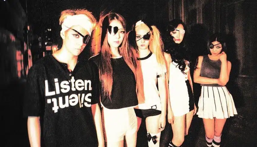 나온지 10주년 된 에프엑스 레드라이트