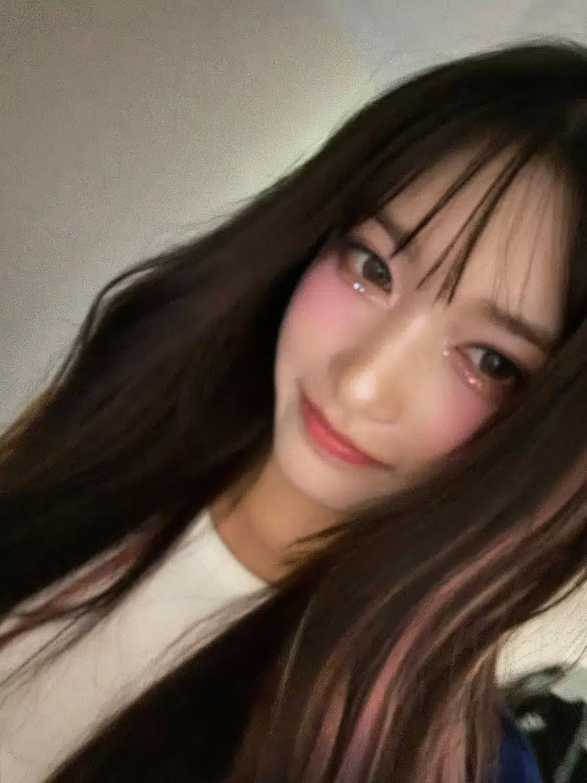 블링 블링 이서의 셀카 업로드