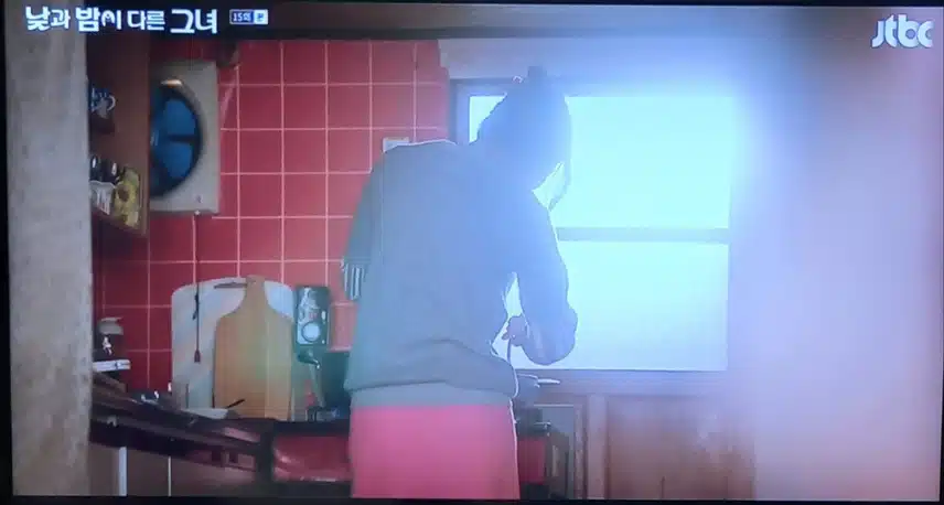 어린 지웅과 엄마의 약속은 그대로인데