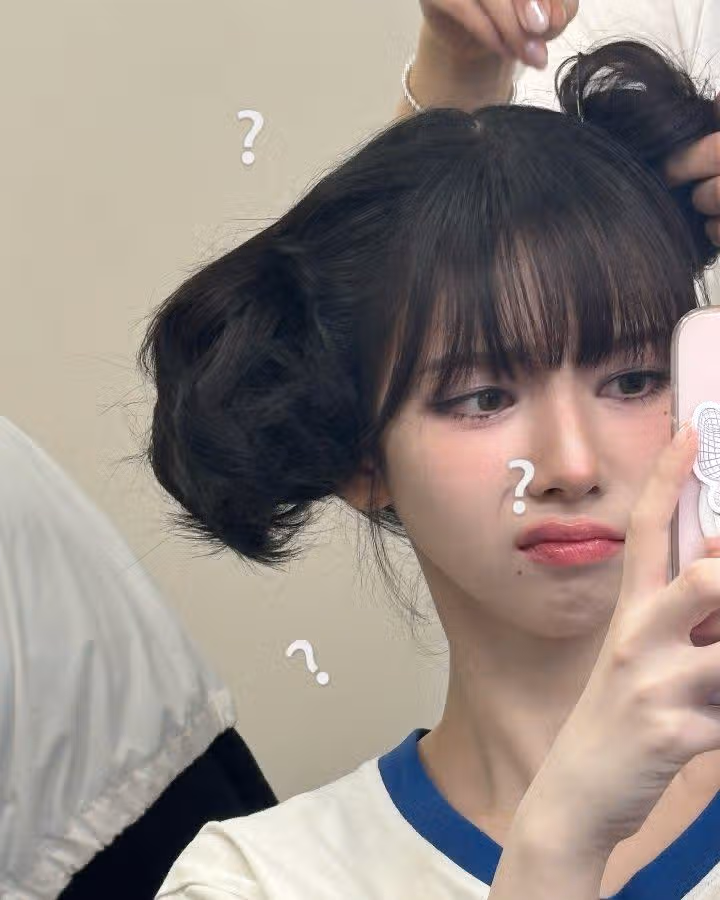 뿌까 머리 만드는 중인 카리나 ㅋㅋㅋ