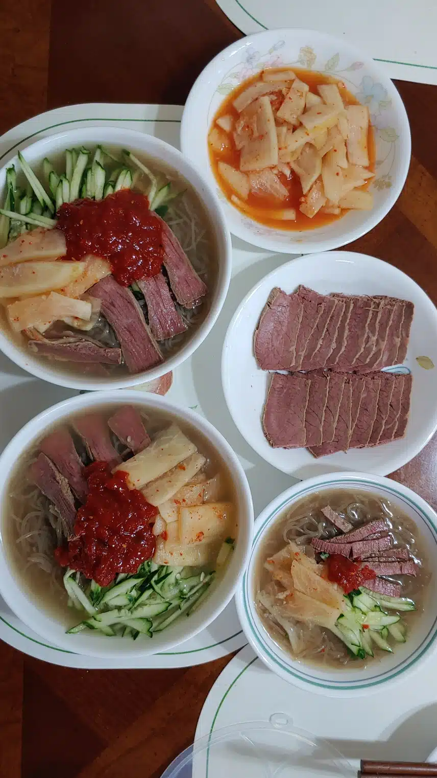 점심은 물냉면 만들어 먹었어요