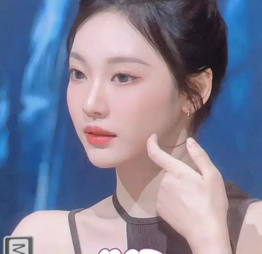 셀프메이크업으로 팬싸한 닝닝