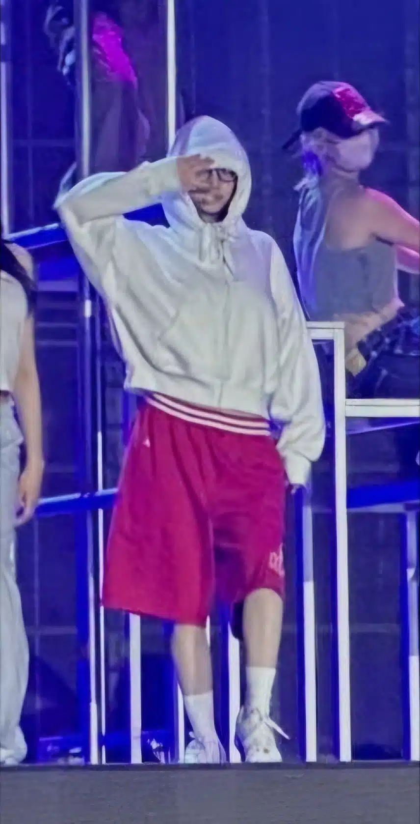 카리나 리허설 복장 넘귀여워요