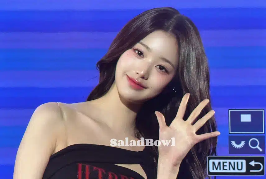 실시간 원영이 윙크 인사😘
