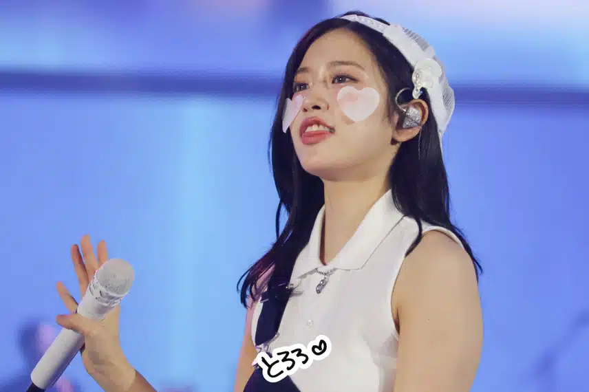 💖양 볼에 하트 뿅뿅 안유진💖