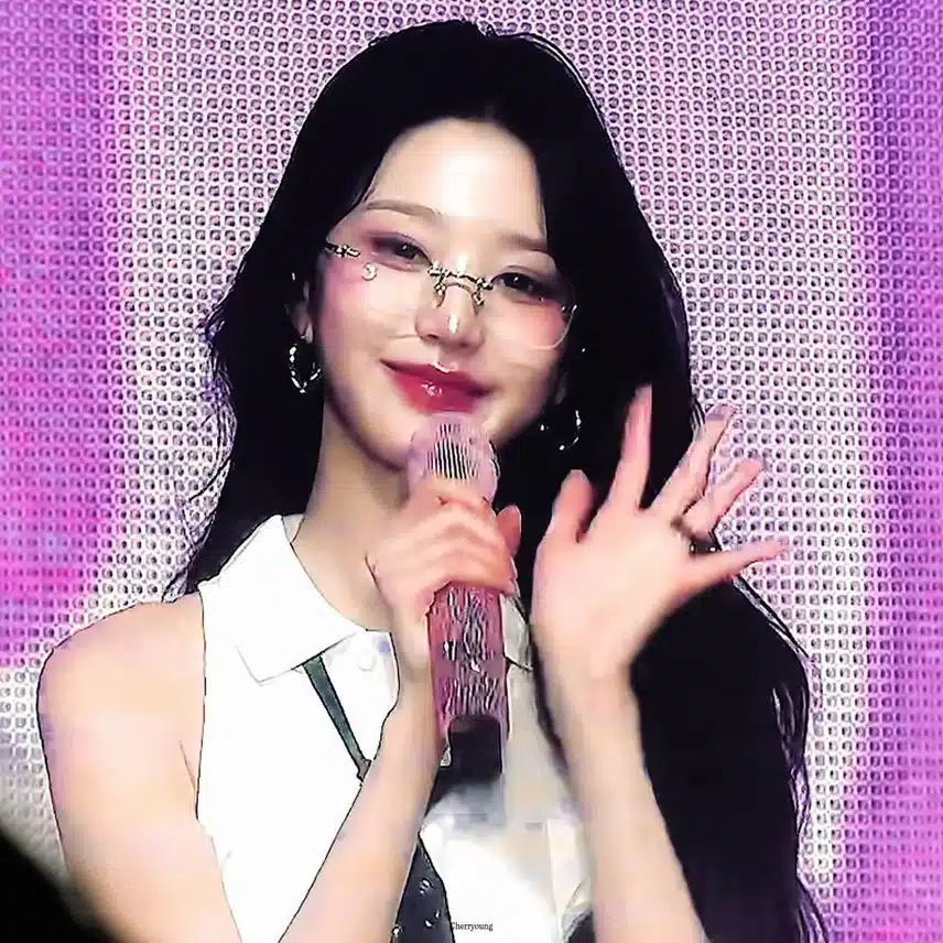 긱시크 원영이 보정짤🫶