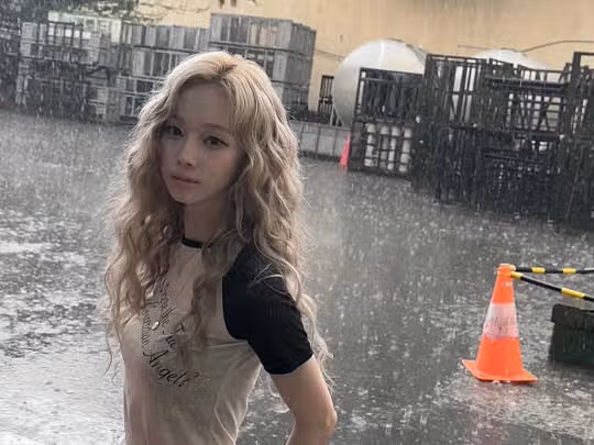 비오는날  윈터☂️