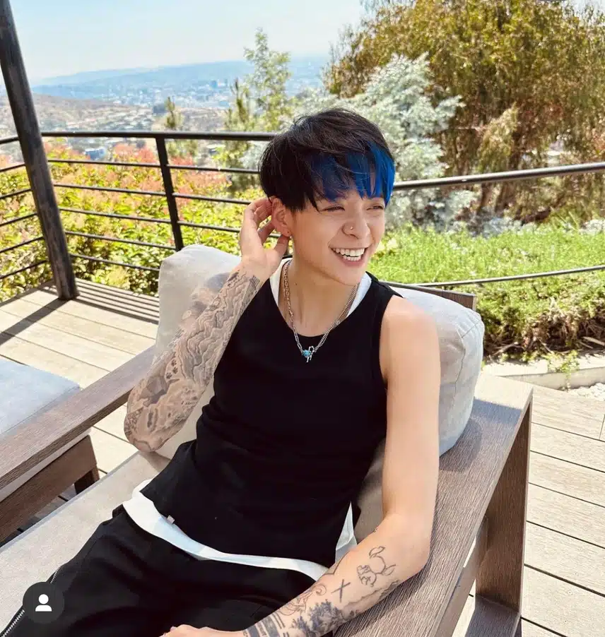 엠버 타투 너무 멋잇어보여요🖤🖤