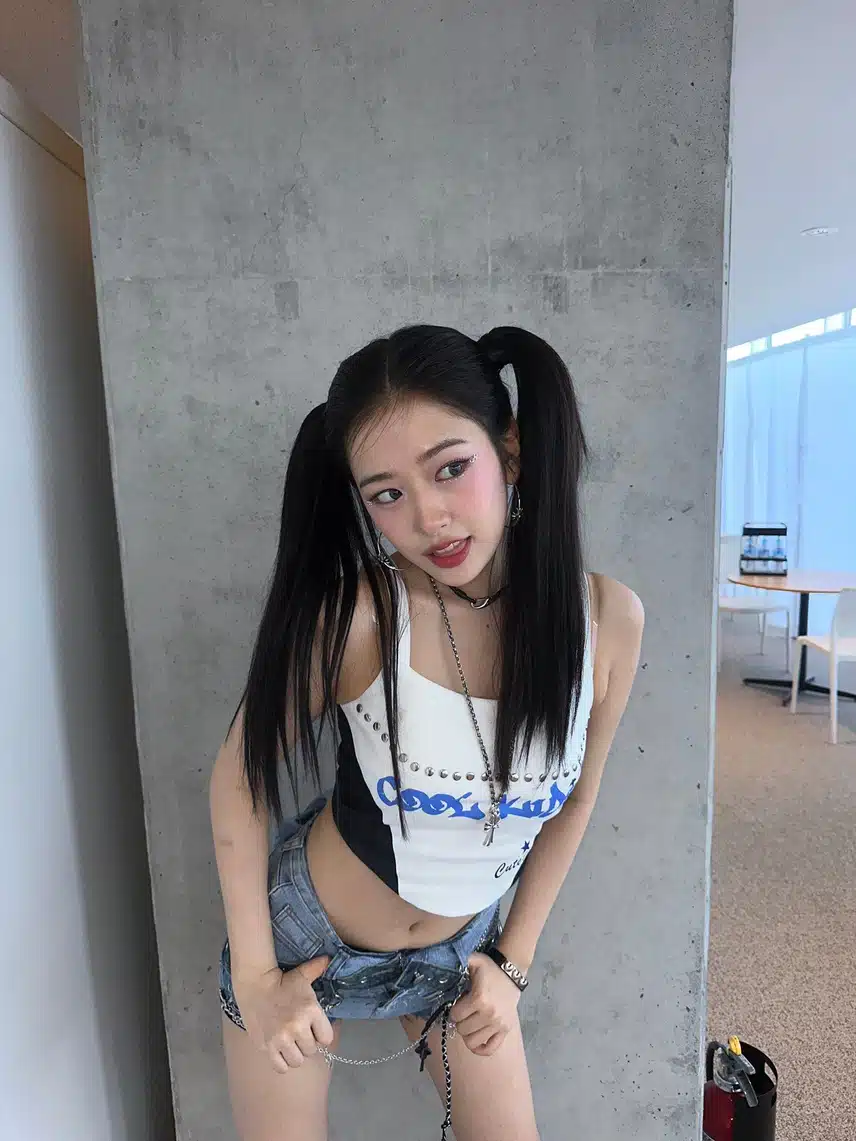 양갈래 안유진 귀엽고 핫함