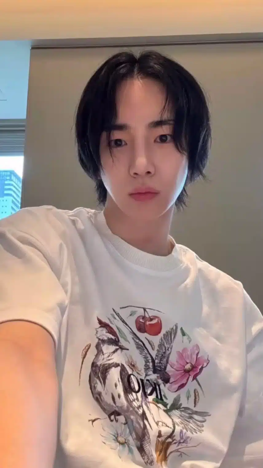 키 머리 엄청 길엇네요 장발스타일