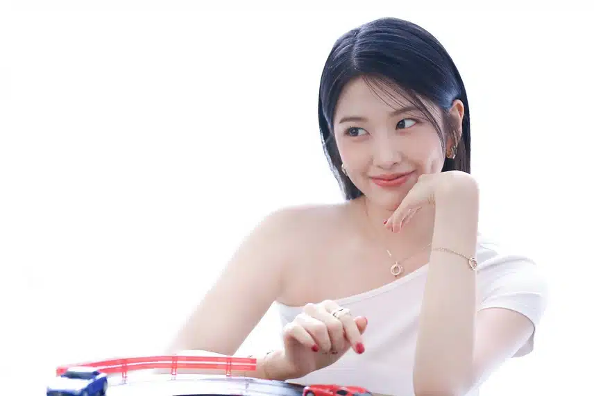 안유진 'Bazaar X Cartier' 비하인드 
