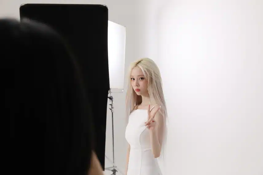 금발윈터 에스쁘아 비글로우 현장스케치컷