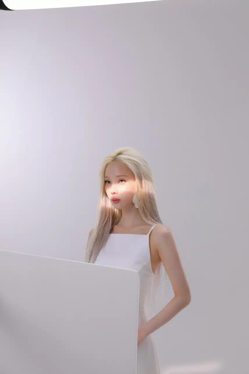 금발윈터 에스쁘아 비글로우 현장스케치컷
