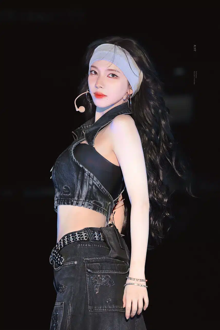 분위기가 너무 다른 카리나 고화질 사진