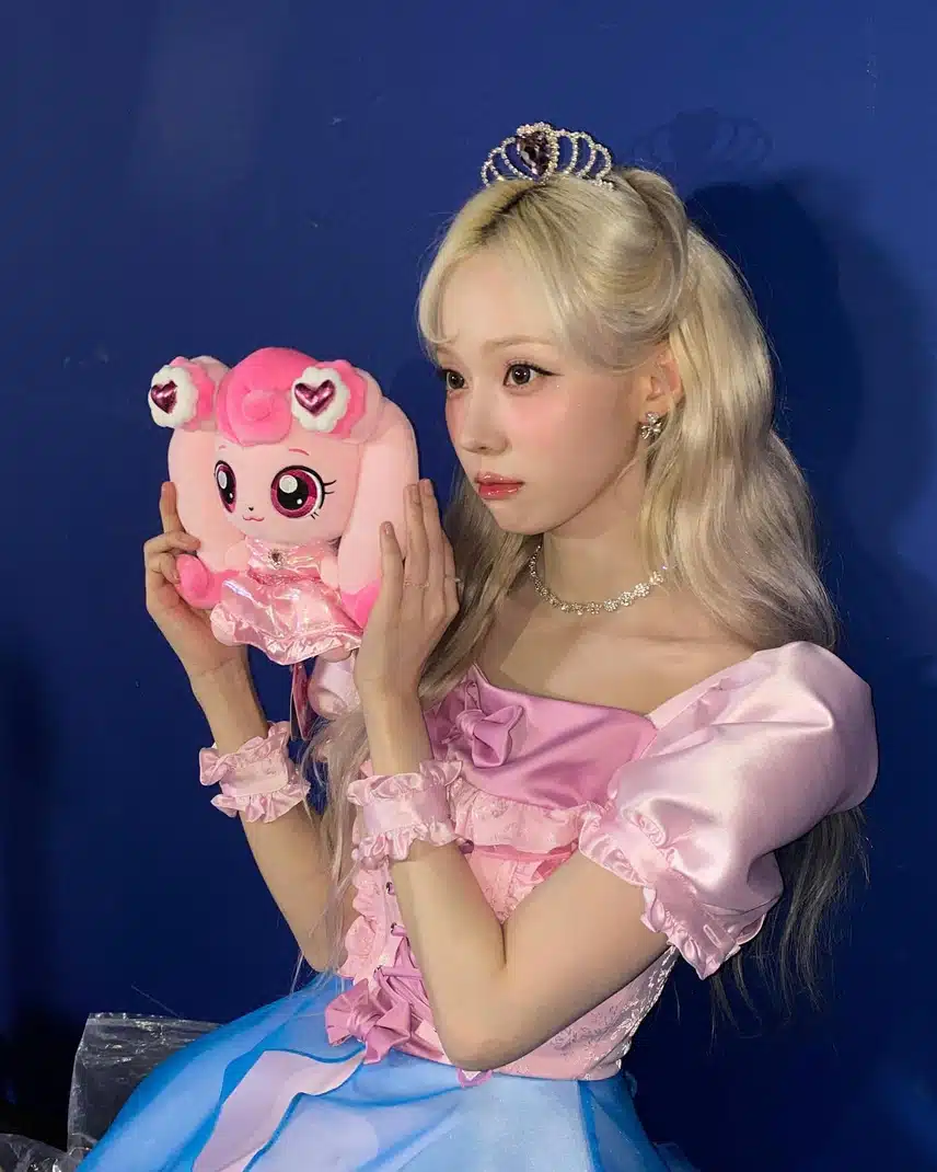 🎀하츄핑 드레스👑 입고 샤이니 sbn 마주친 윈터