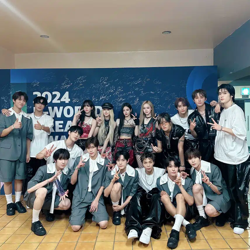 단체사진속 에스파🔥
