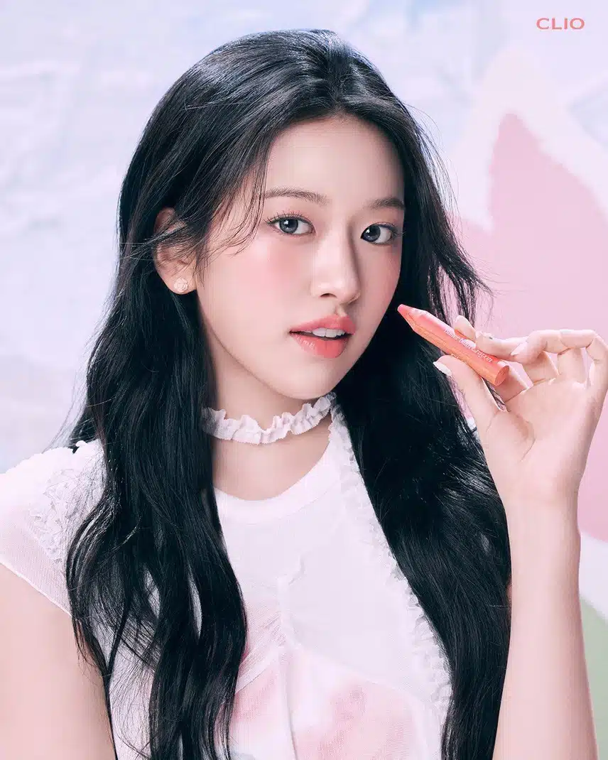 동화같은 클리오 안유진 🖍️