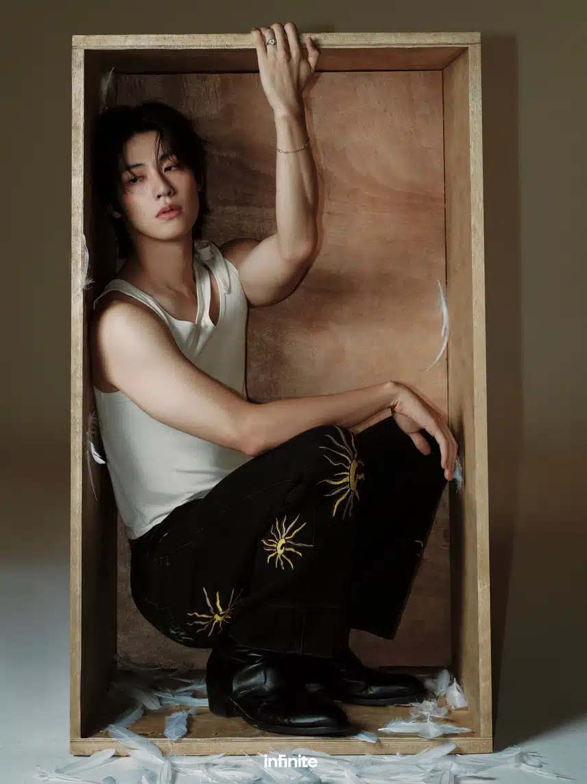 Seunghyeop Lee è diventato un angelo in un dipinto cinese!