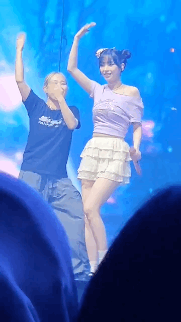 휑~🍃 날아가요ㅋㅋㅋㅋㅋㅋㅋㅋㅋ