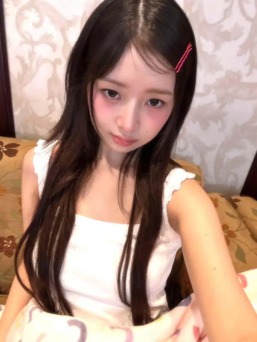 레이 미소녀 셀카 공격