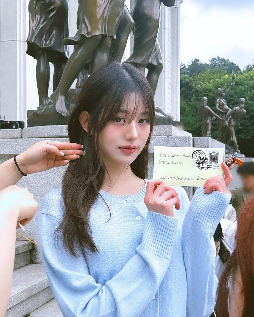 핑크색과 하늘색 가디건 원영이 인스타 업! 