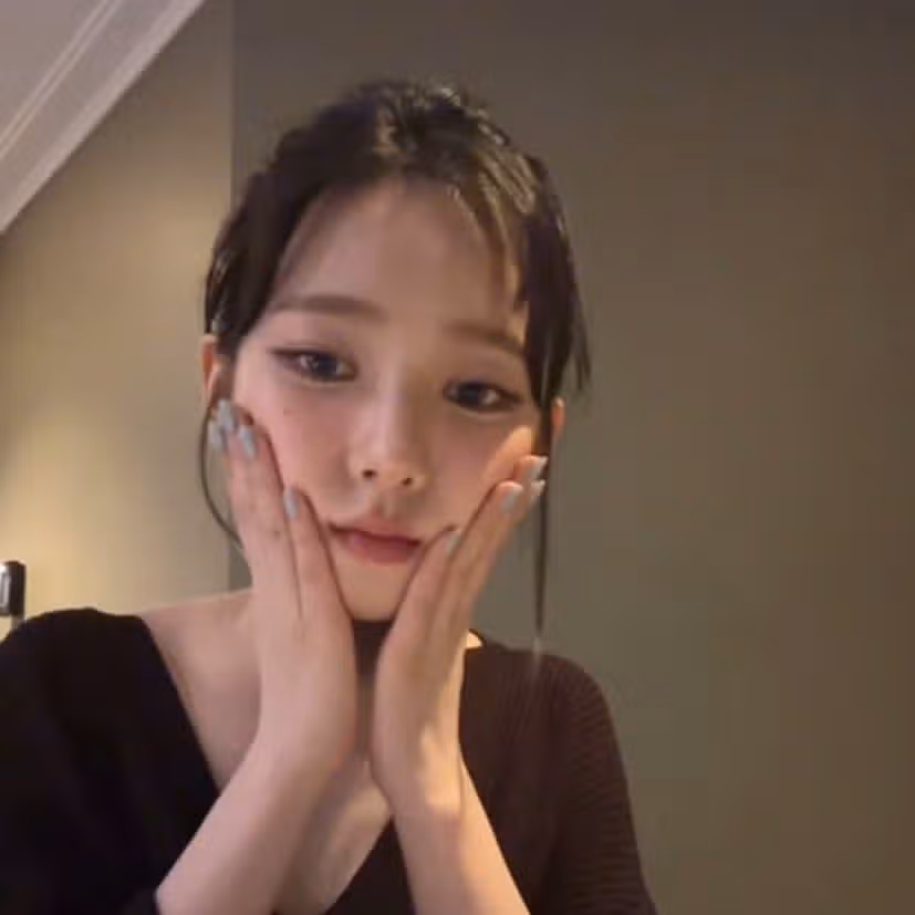 엄청 잘늘어나는 카리나 말랑볼🥰