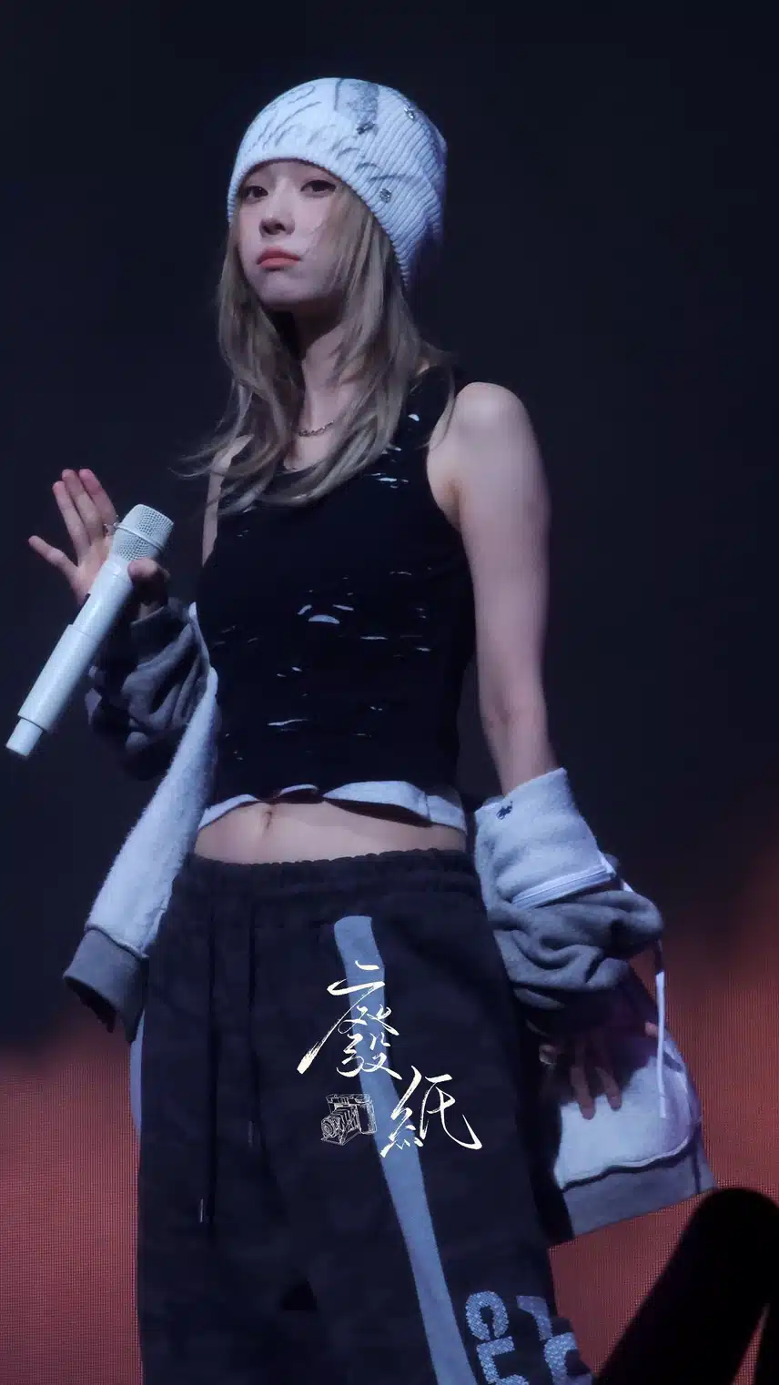 윈터 핫걸 스타일링🖤