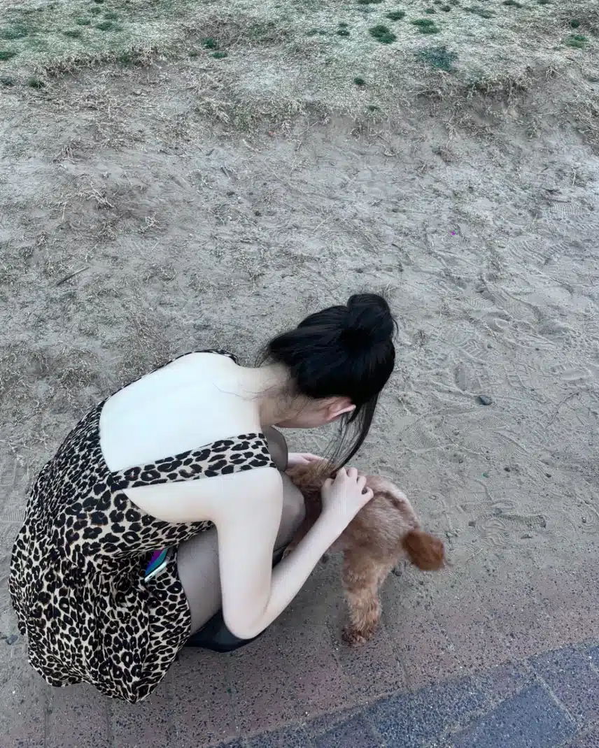 강아지를 만난 카리나