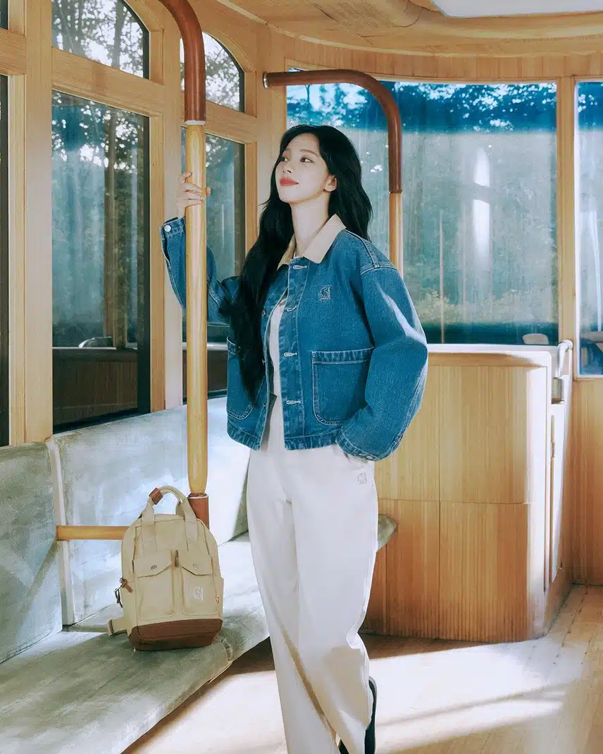 주머니에 유독 손 넣은 사진이 많네요🫶