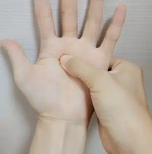 몸속에 열을 내려주는 혈자리