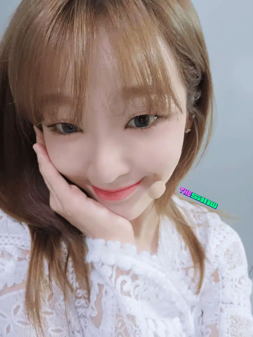 오늘자 오마이걸 더쇼 Classified 무대