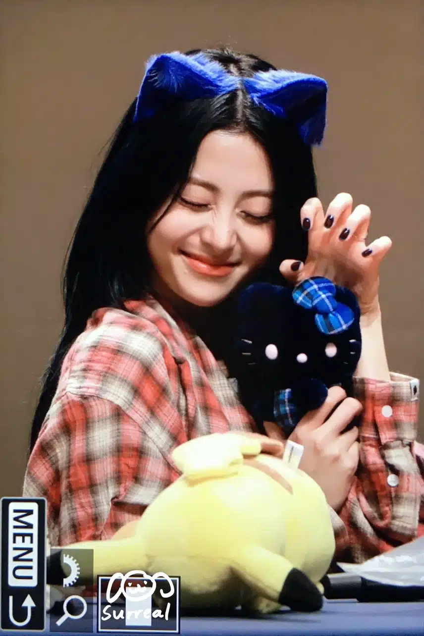 오늘 르세라핌 팬싸인회