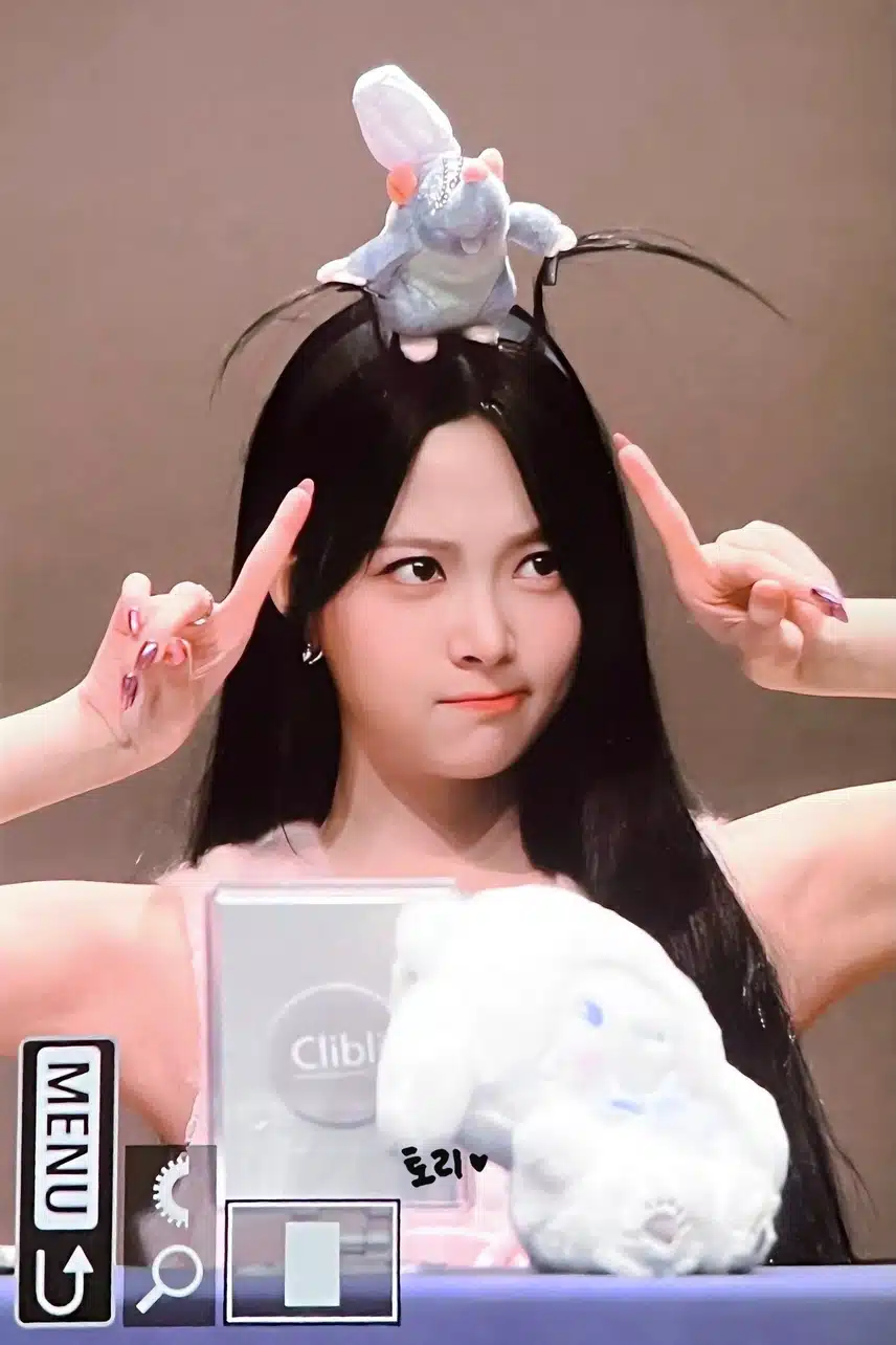 오늘 르세라핌 팬싸인회
