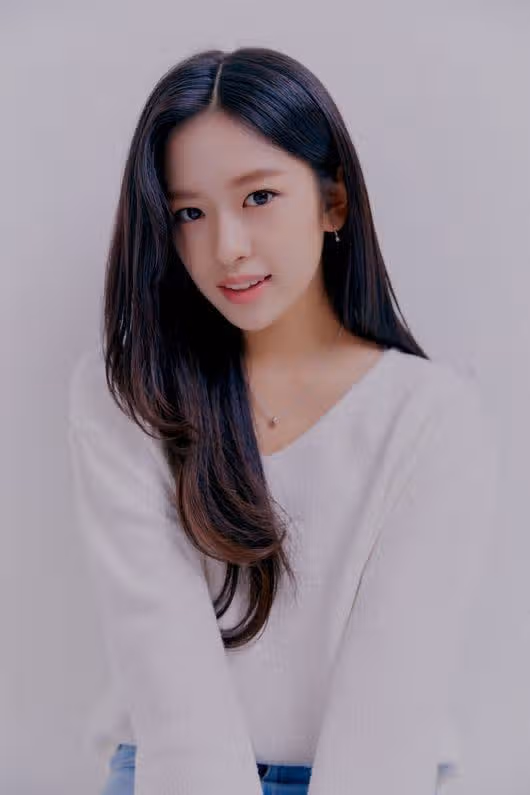 안유진, 브랜드 대상 2년 연속 올해의 여자 예능돌 수상