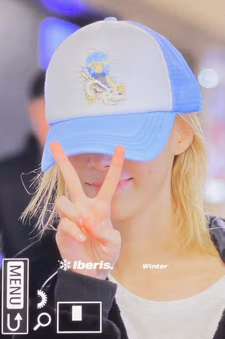 얼굴이 다 안보여도 귀여워요ㅜ