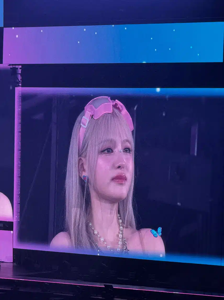 도쿄돔 콘서트에서 우는 리즈