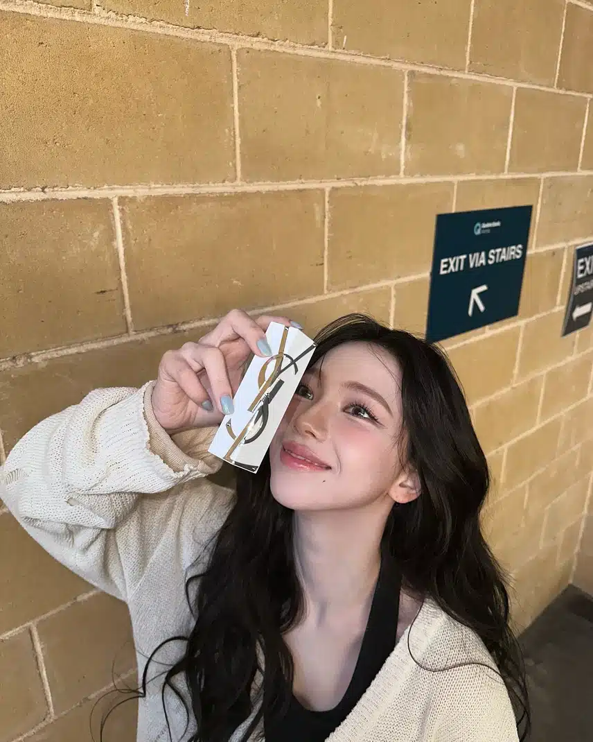 지미니 얼굴이 작은걸까? 
