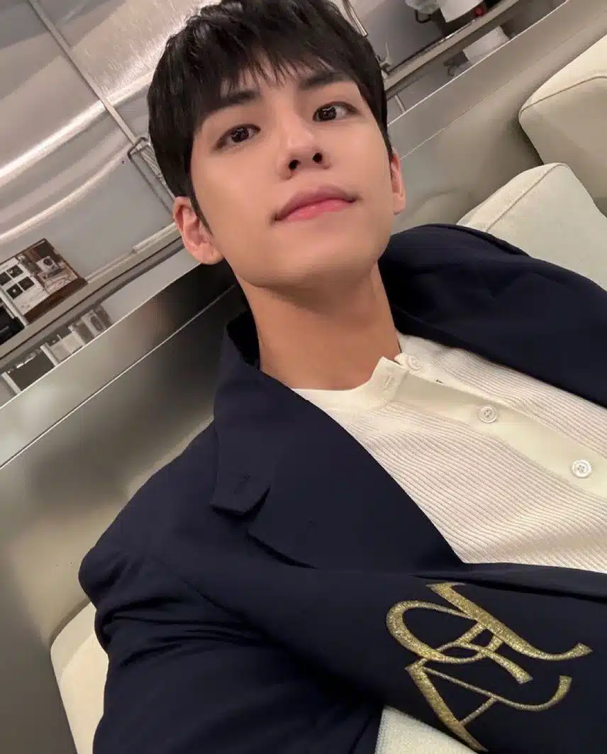 La nueva selfie de Wonpil con gran atractivo