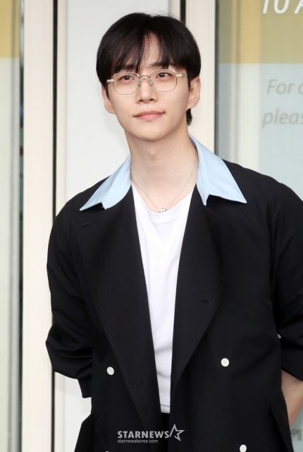 준호님 분위기가 달라보여요