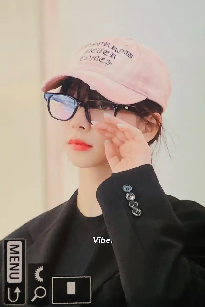 볼캡에 안경 필승조합❗️