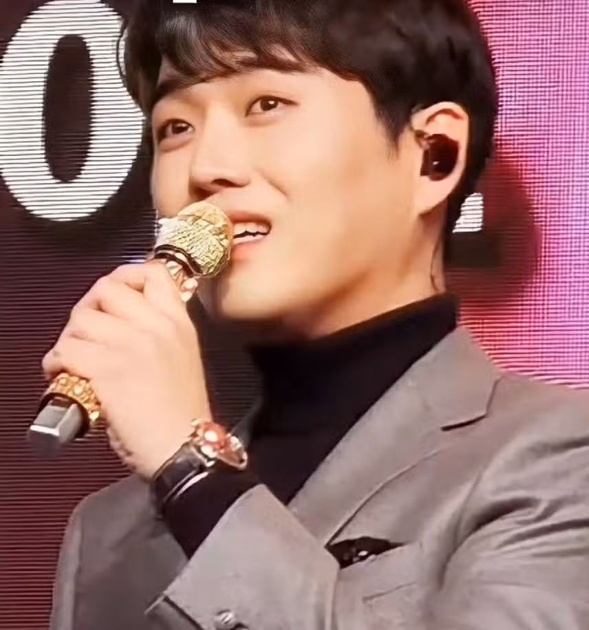 황영웅 가수님 사랑합니다 ~♡