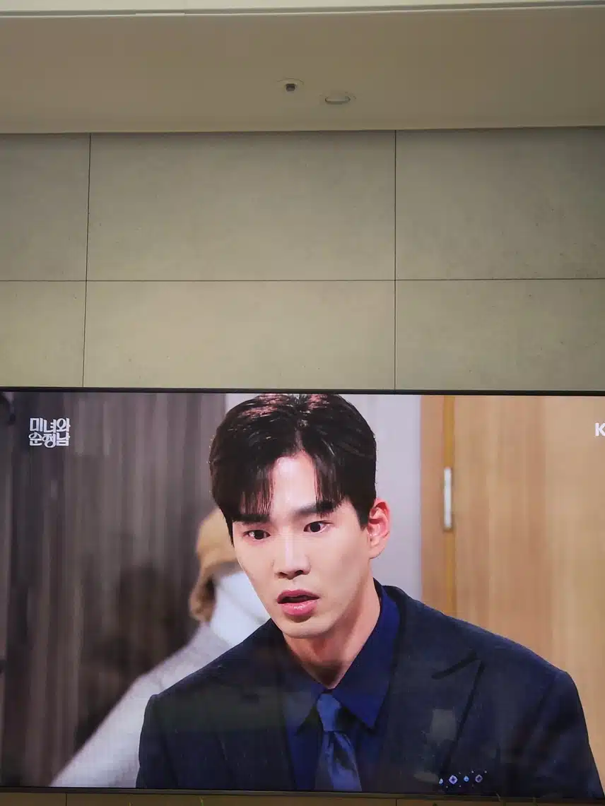 진택은 공진단이 자기 아버지 아들이 아니걸 알았네요