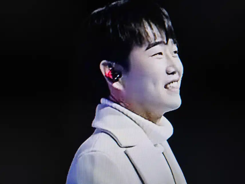 황영웅 님 돋보적 음색 선율이 감동입니다 
