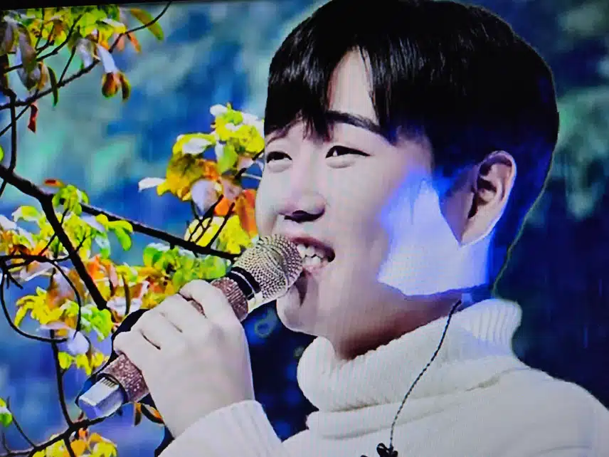 황영웅 님 돋보적 중저음 응원합니다 
