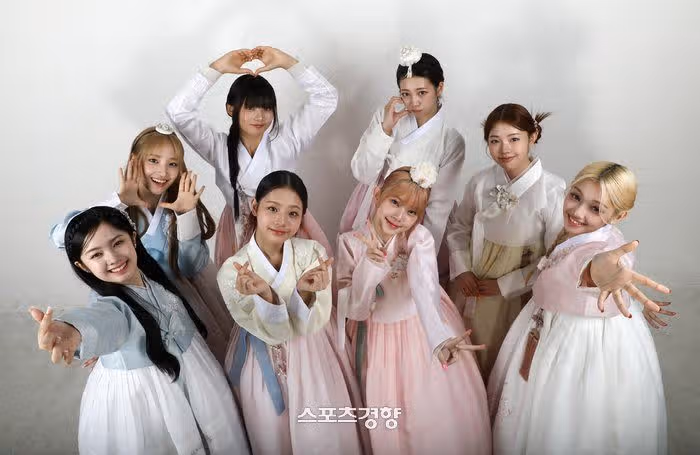 한복을 입은 유니스