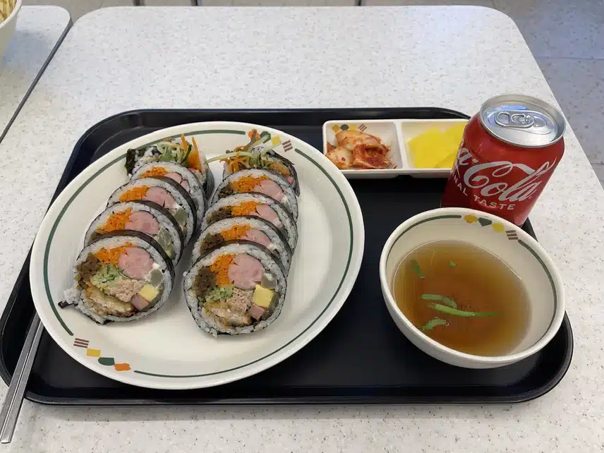 한줄 9000원짜리 김밥