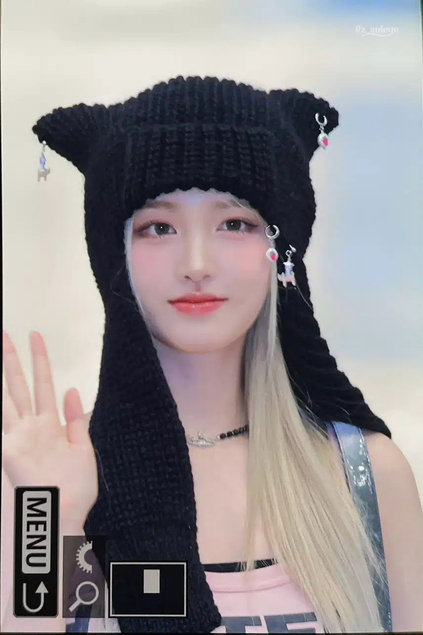 고양이 그 자체 아이브 리즈 출국사진