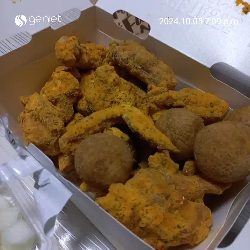 오늘저녁은 치킨으로 해결했습니다,,